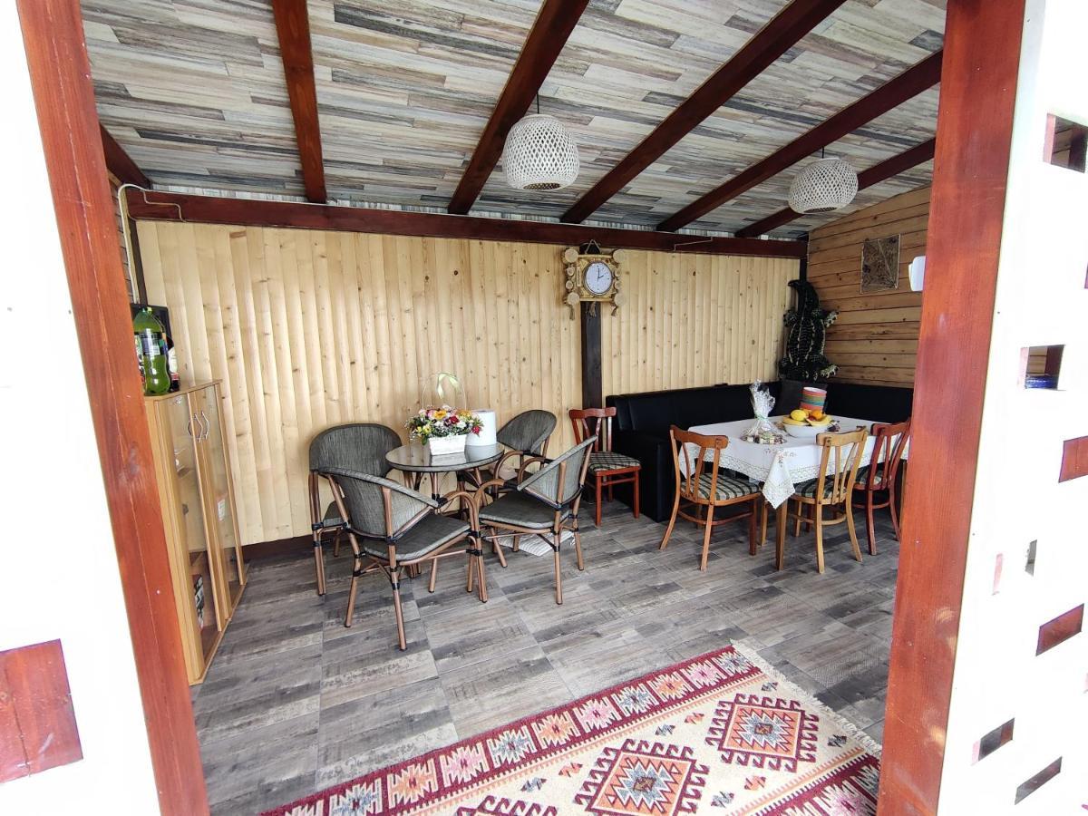 Vizuina Lupului Gura Humorului Exterior photo